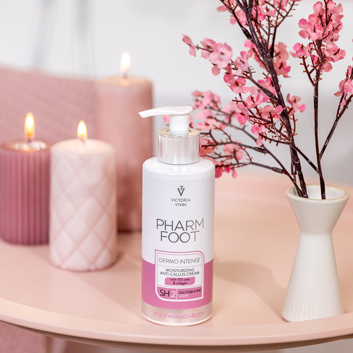 PHARM FOOT Crème hydratante contre les callosités, à base de 15 % d'urée et de collagène, DERMO INTENSE, 250 ml
