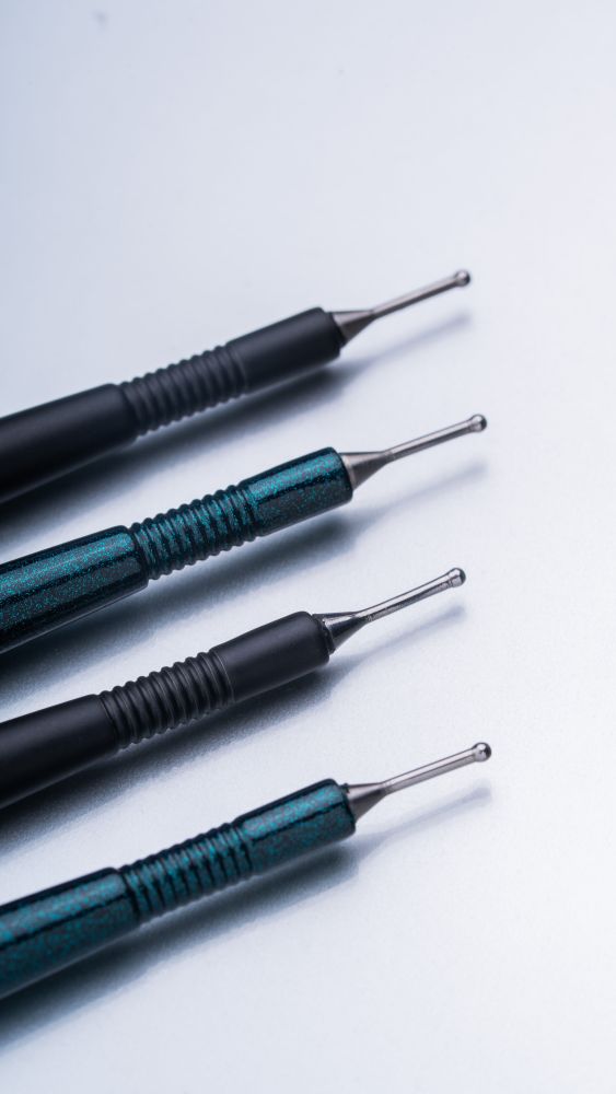 Outil multifonctionnel pour cils ZOLA (noir)