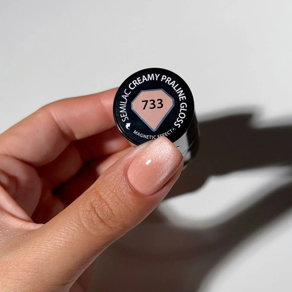 733 Vernis gel UV Semilac « Creamy Praline Gloss » 7 ml