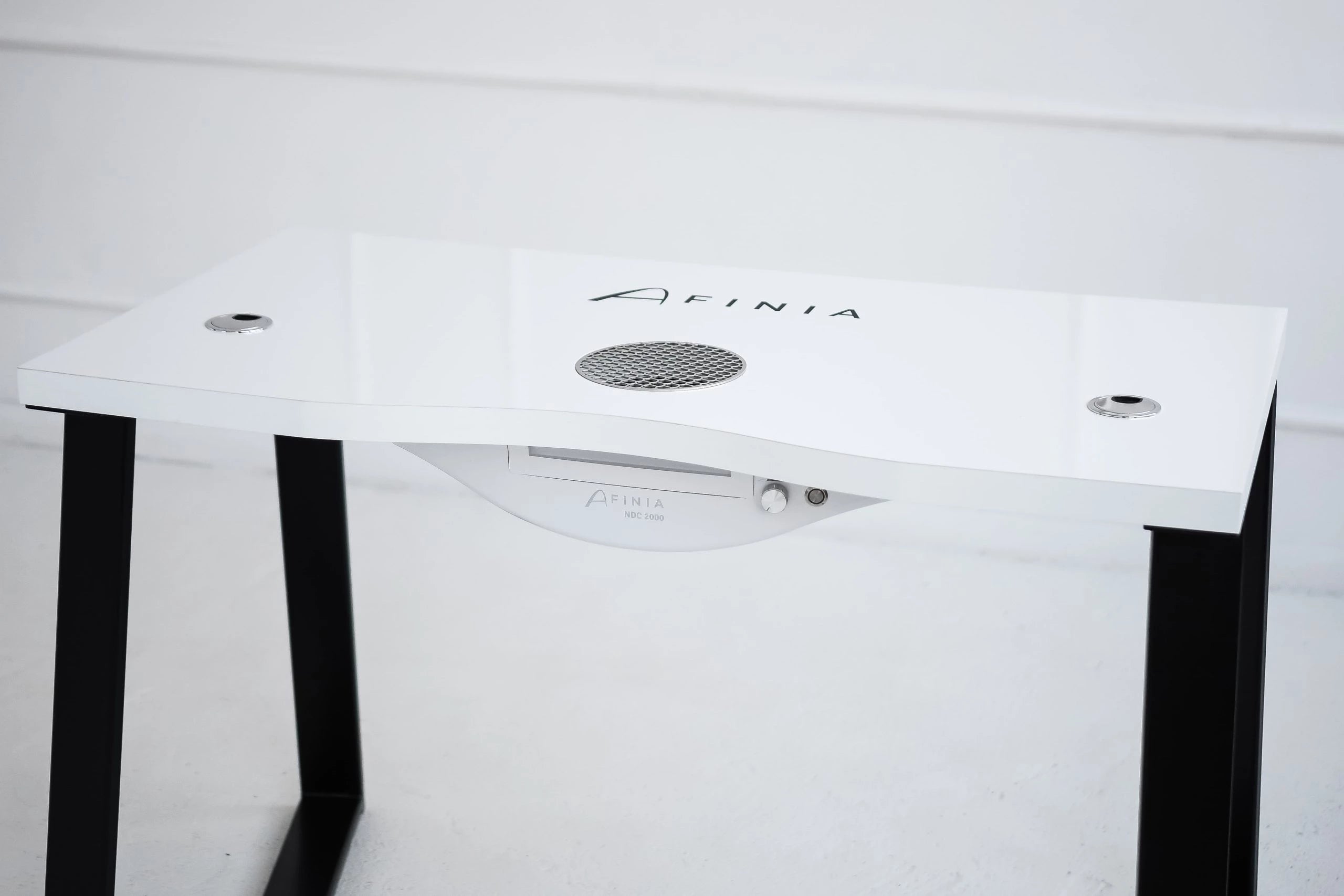 Table de manucure Afinia Art Deco W Black avec aspirateur intégré NDC 2000